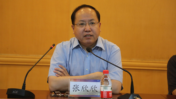 5 张董事长_副本.jpg